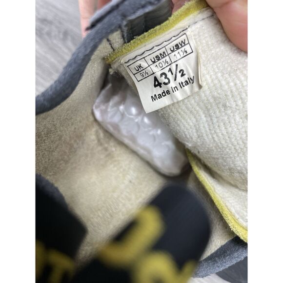 La Sportiva Vibram Miura Black Synthetic Yellow Climbing Shoes Men 10.5M US/43.5 - Picture 10 of 16